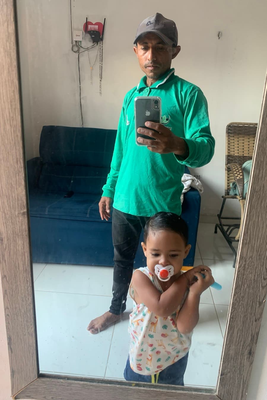 Indo pela manhã deixar o rapaz na creche