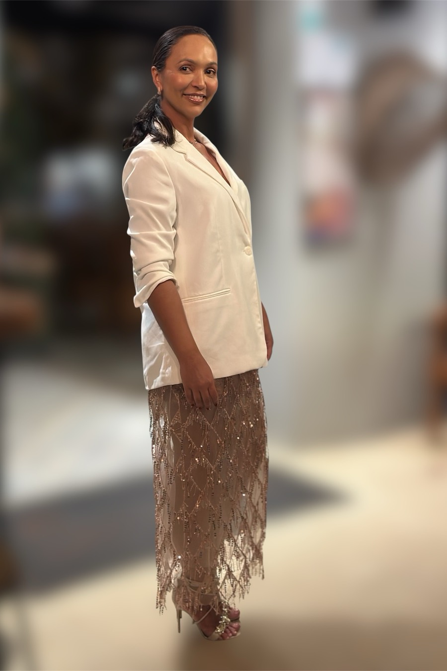 Esse look é o puro glamour! Recebi muitos elogios e essa saia é a mais bonita que já usei!